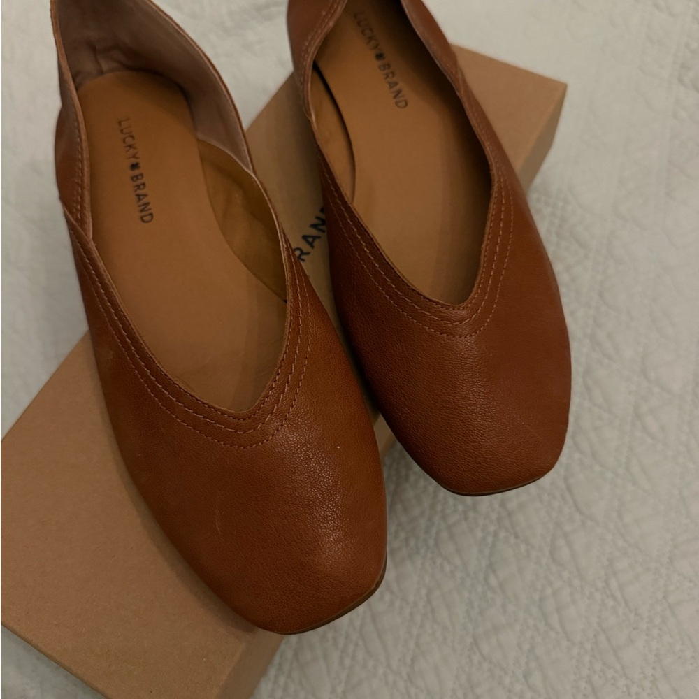 Lucky Brand Women's Tan Loafers